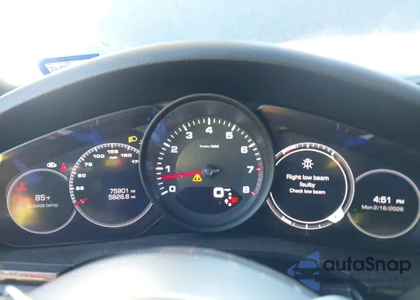 2019 Porsche Cayenne z USA, uszkodzony, nr VIN WP1AA2AY2KDA17460